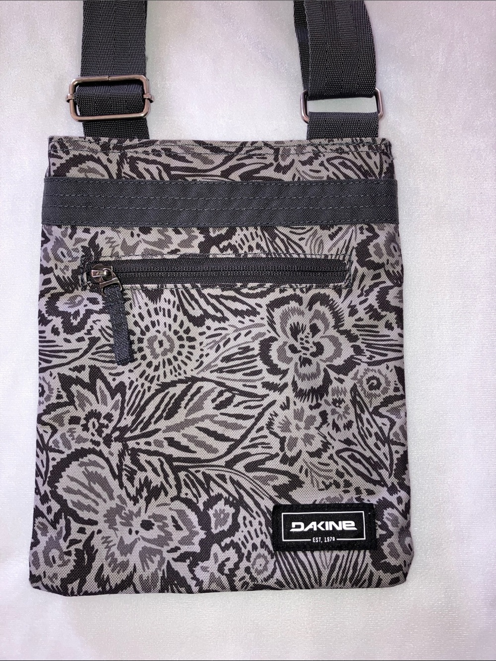 Dakine Jive Crossbody Bag Grey Floral - Picture 1 of 13